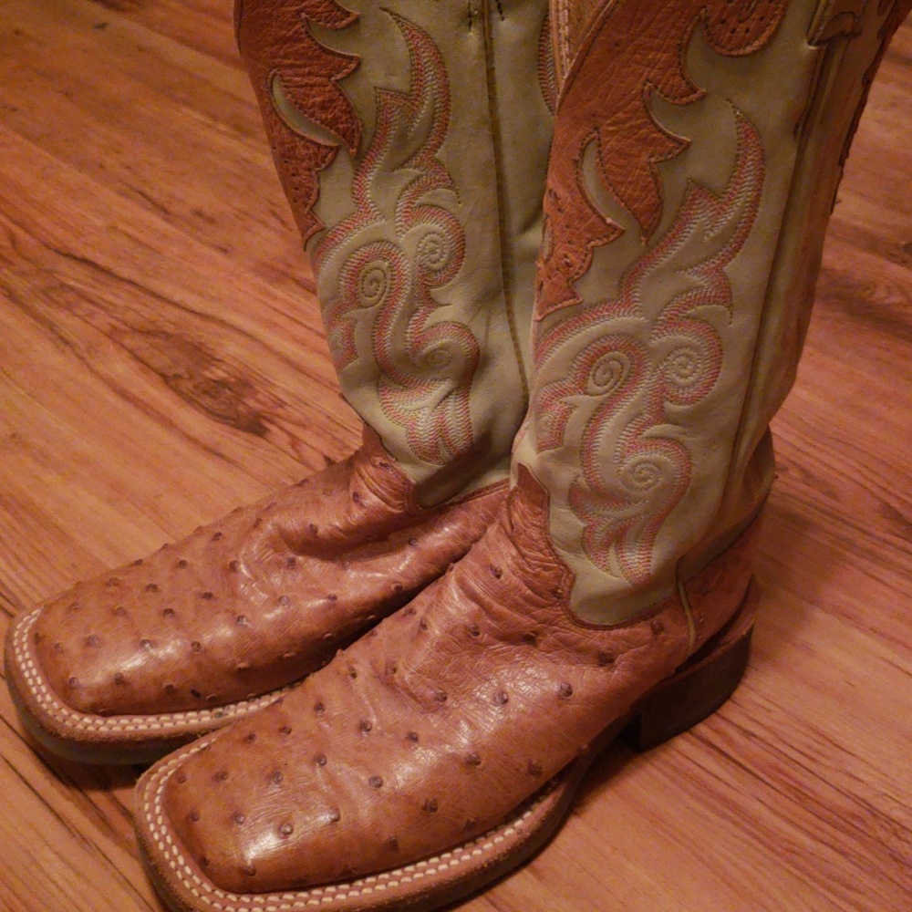 Justin Crepe Sole Boots
